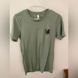 Kauai Chickens adult T-shirt size small